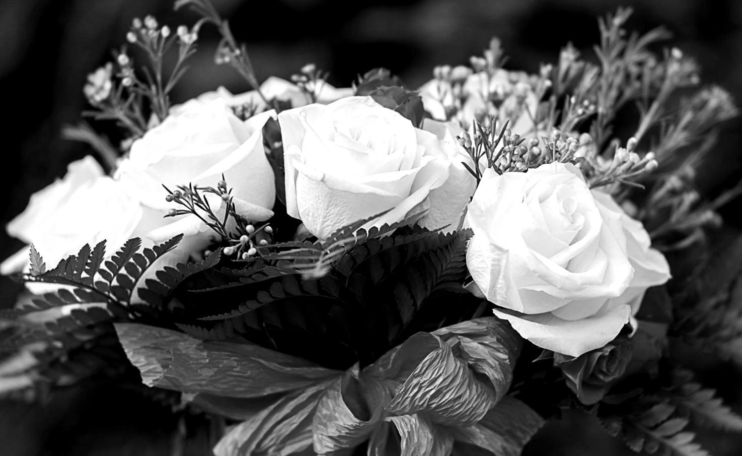 Процес створення квіткової композиції під час онлайн-навчання